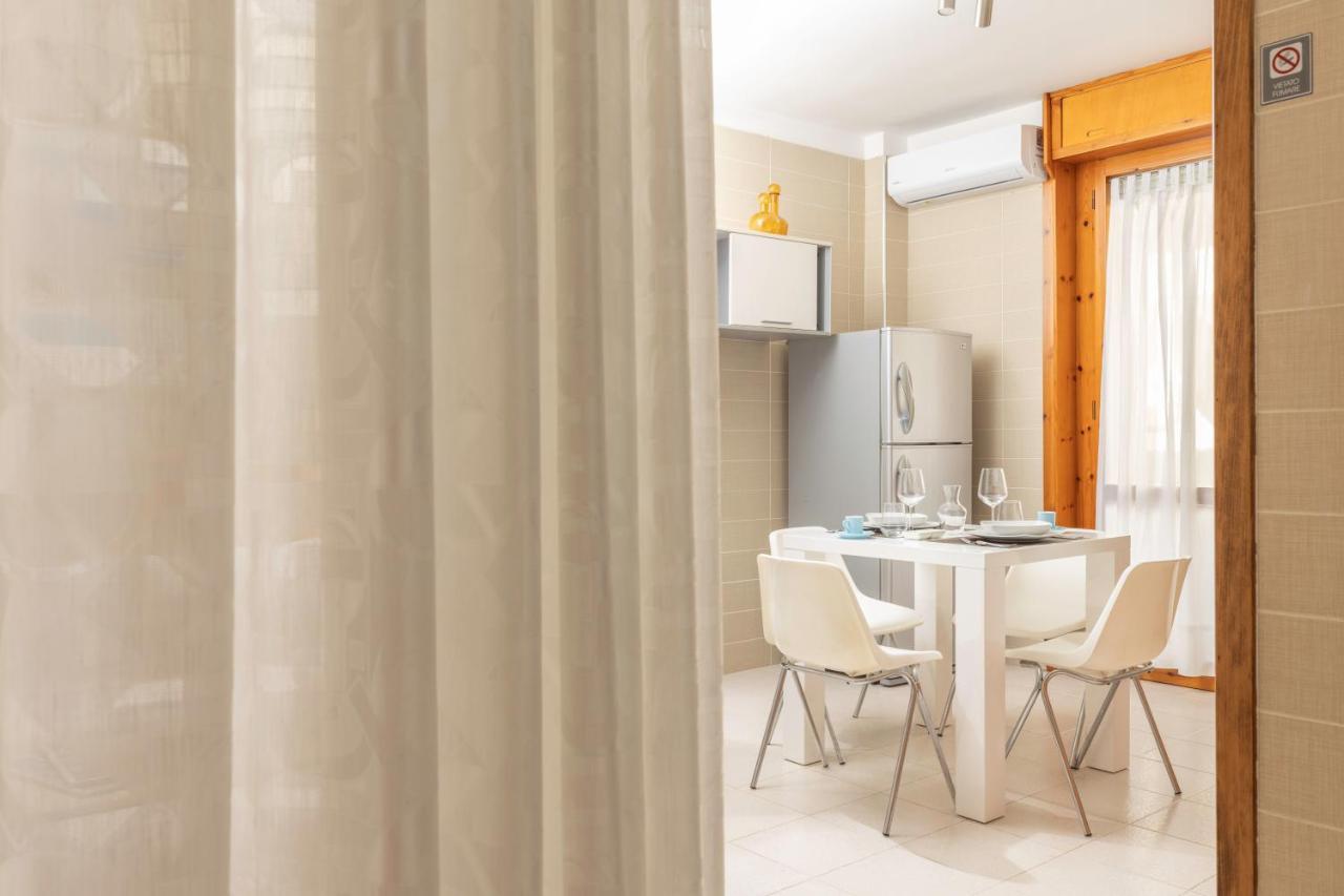 Ice Apartment - Free Wifi Quartu Sant'Elena Exterior photo